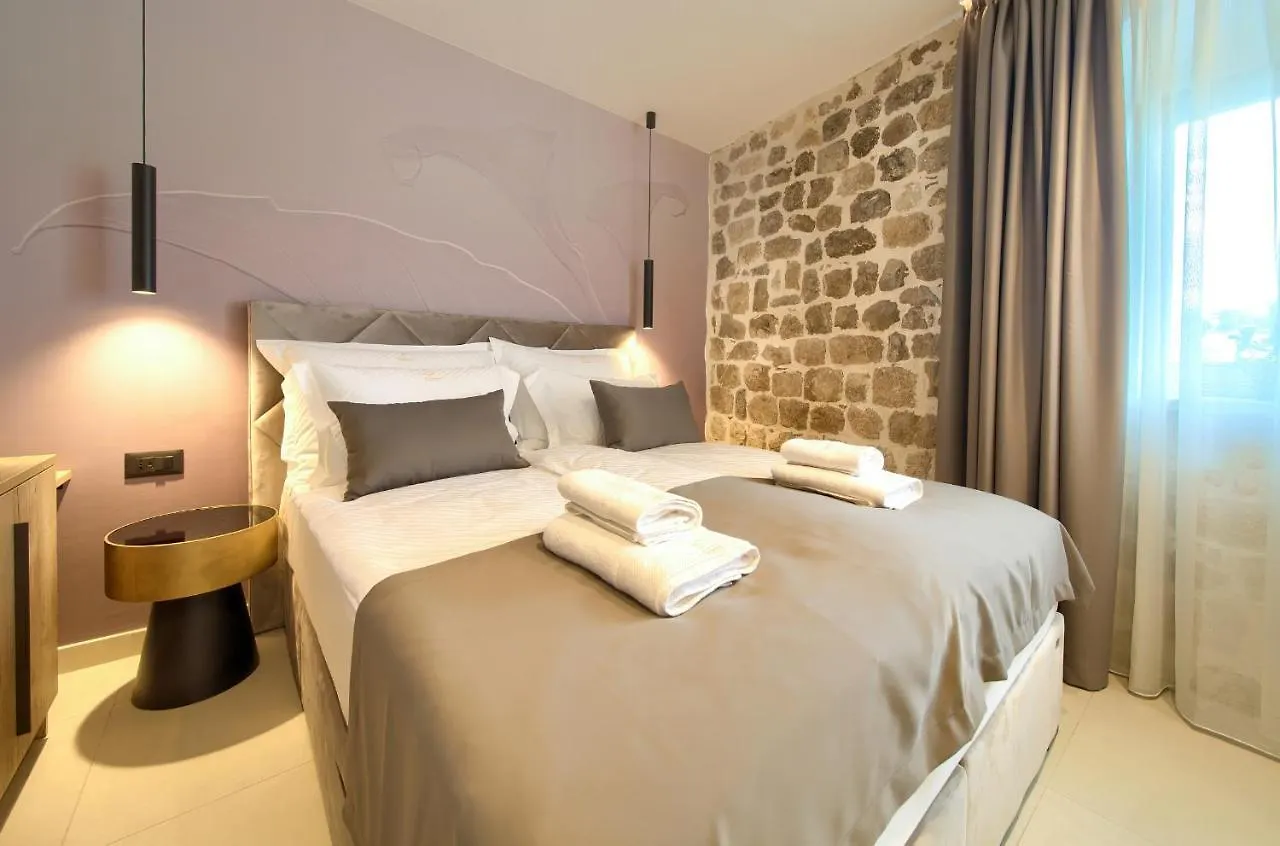 Portella Rooms Krk Town 0*,  Croatie