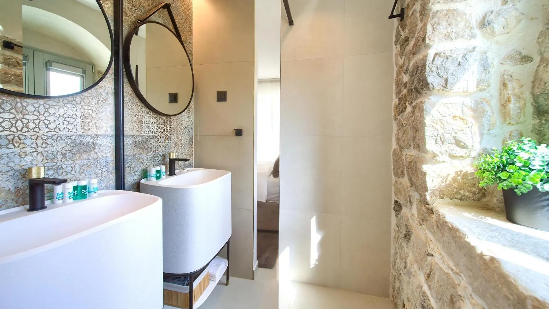 Portella Rooms Krk Town Bed & Breakfast