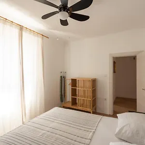 apartment-pula-center-52100.pula-hotels.org/