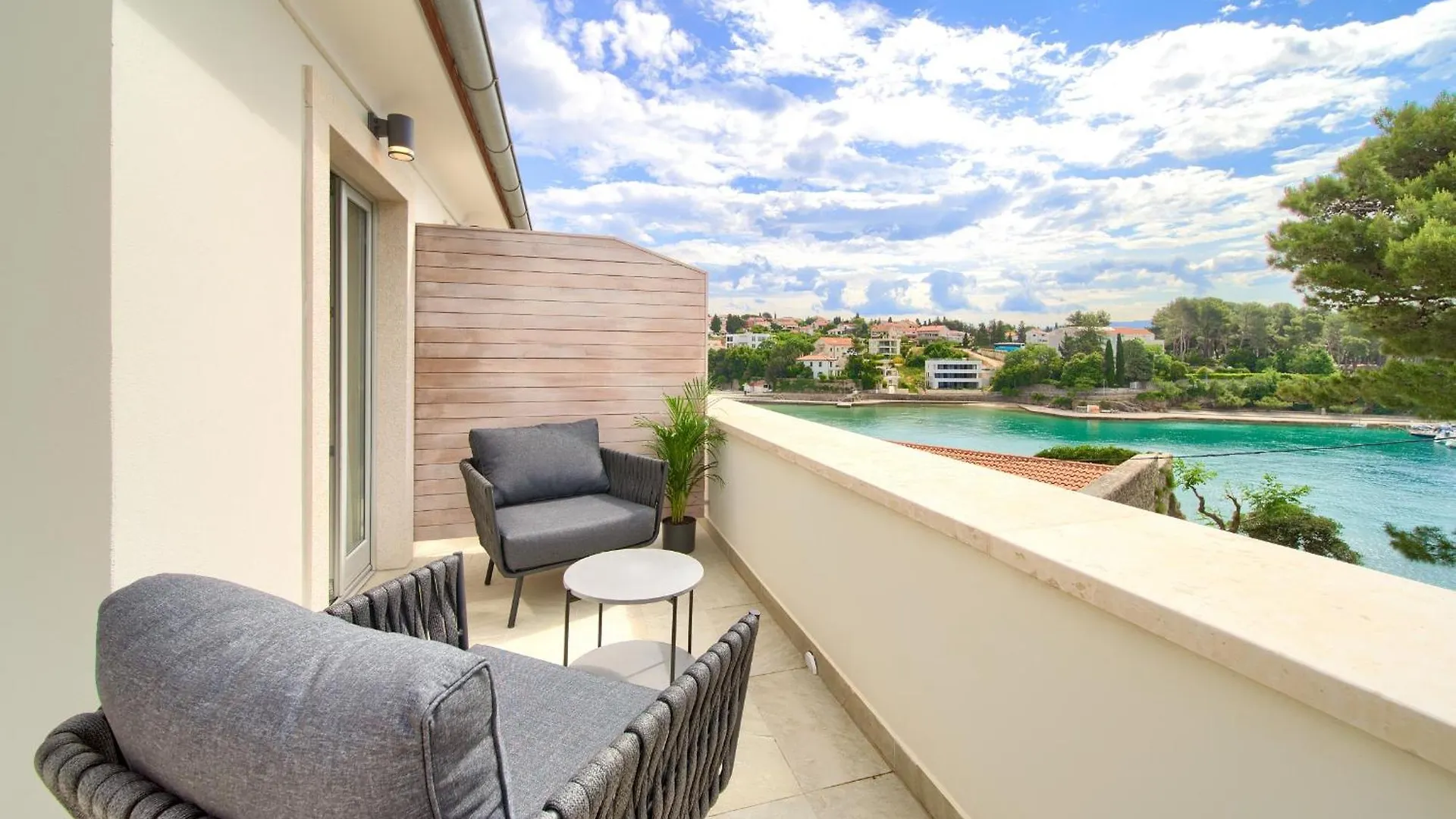 Portella Rooms Krk Town Bed & Breakfast
